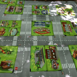 Gra językowa Discover the Town, nauka angielskiego A1-A2